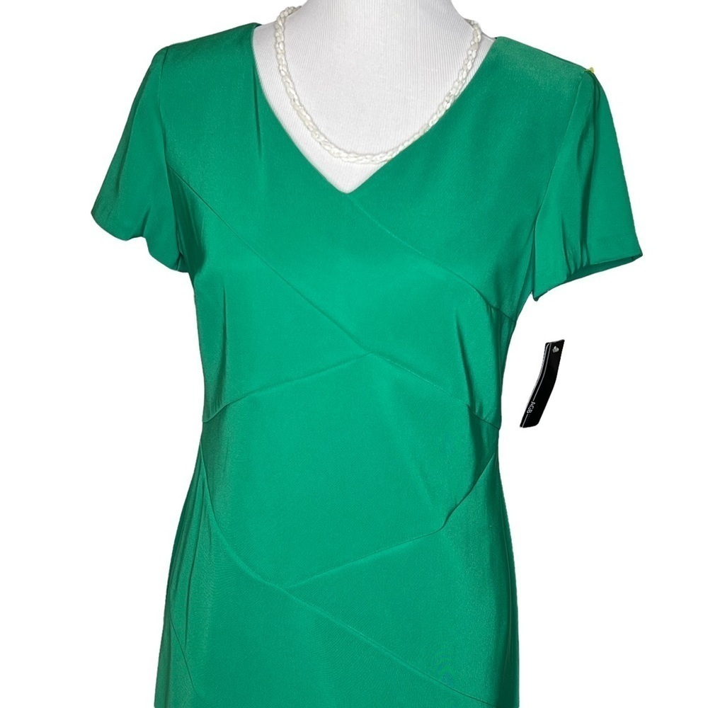 AGB Women’s Kelly Green V-Neck Short Sleeve Knee Length Career Dress Size 8 NWT - Picture 4 of 13